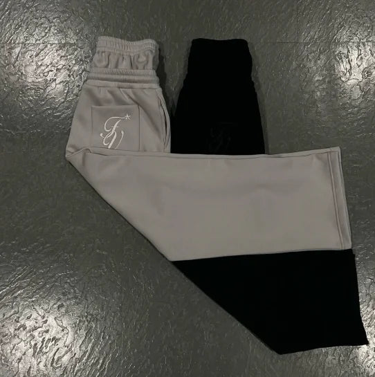 Basic Sweatpants - 8OUT